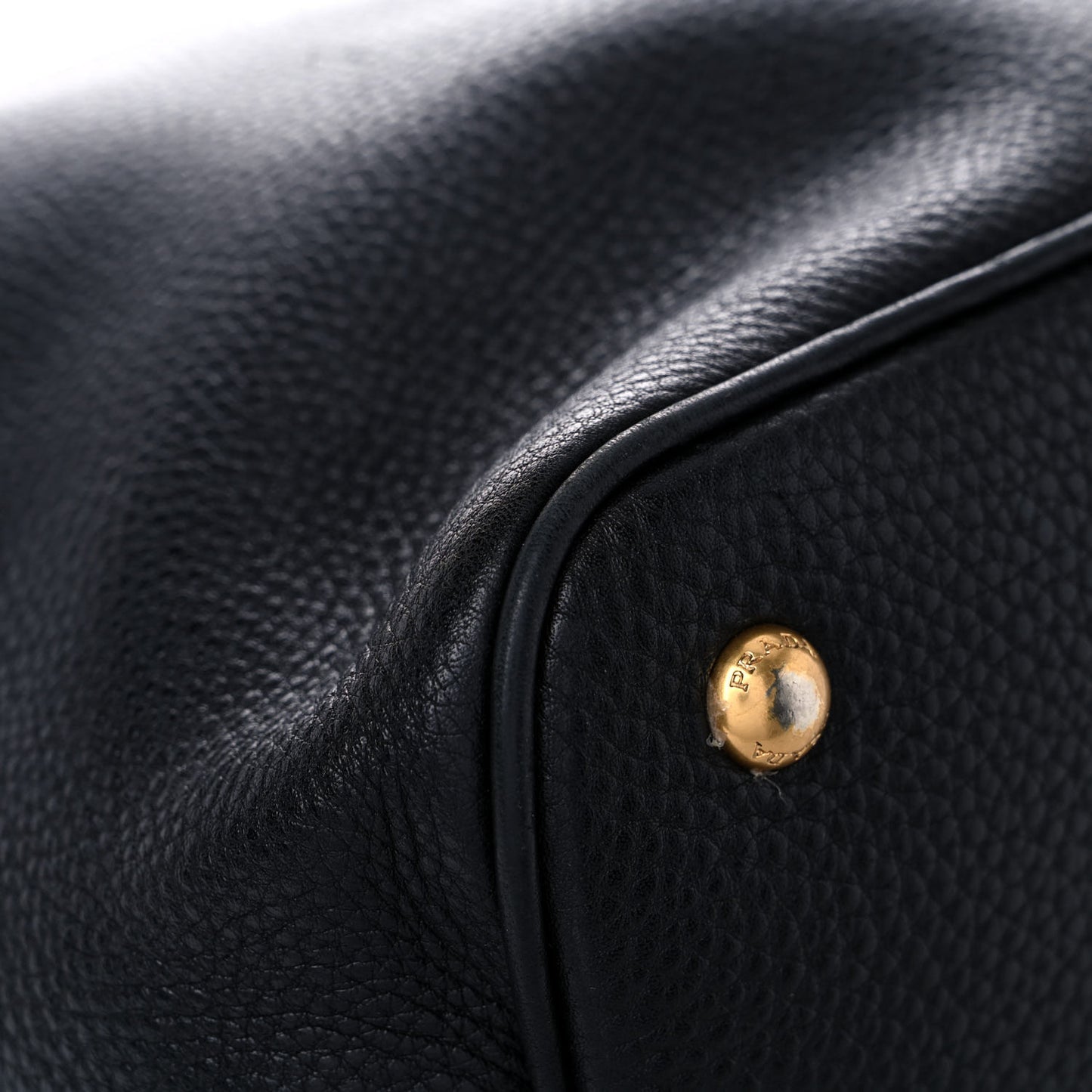 Vitello Daino Tote Black