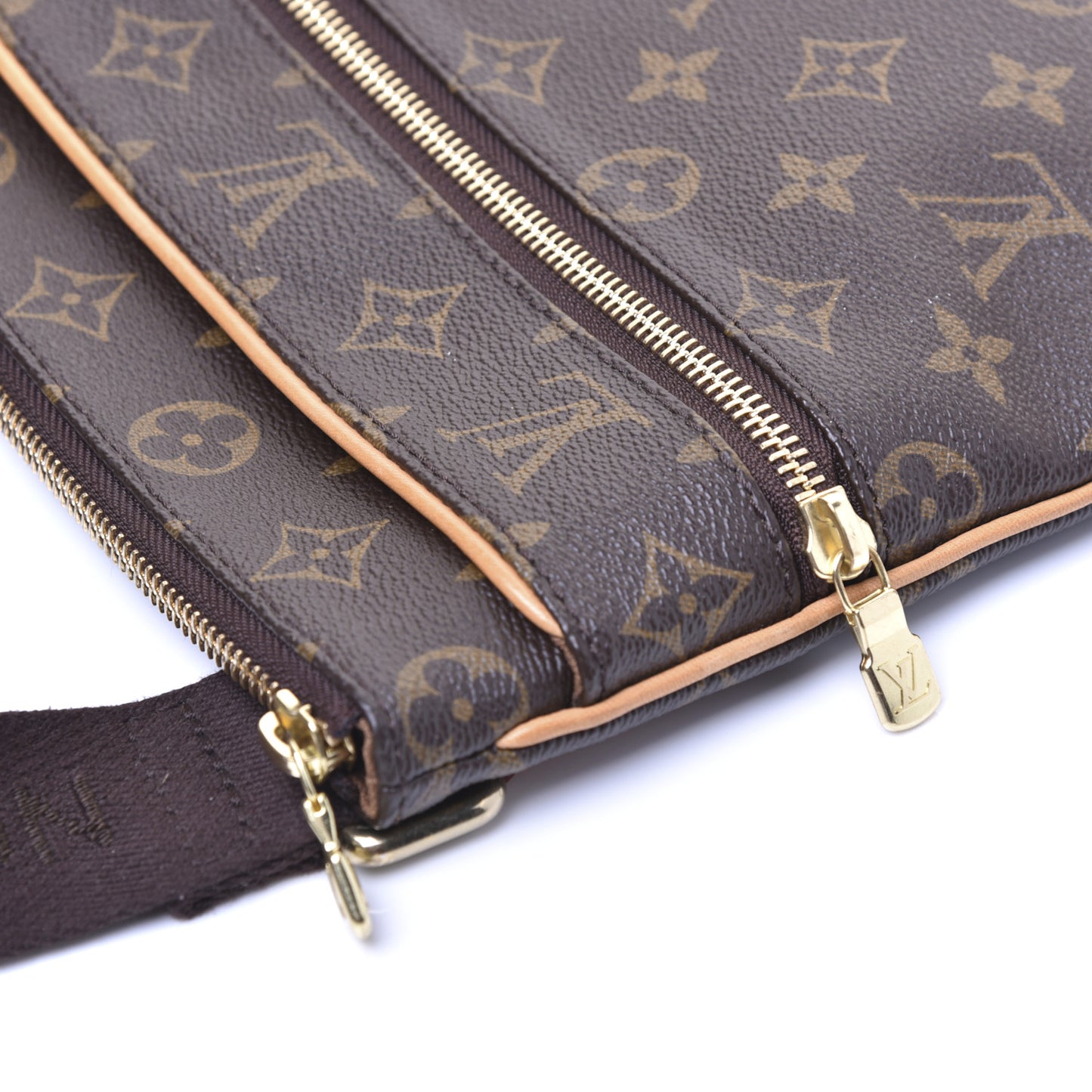 Monogram Pochette Valmy