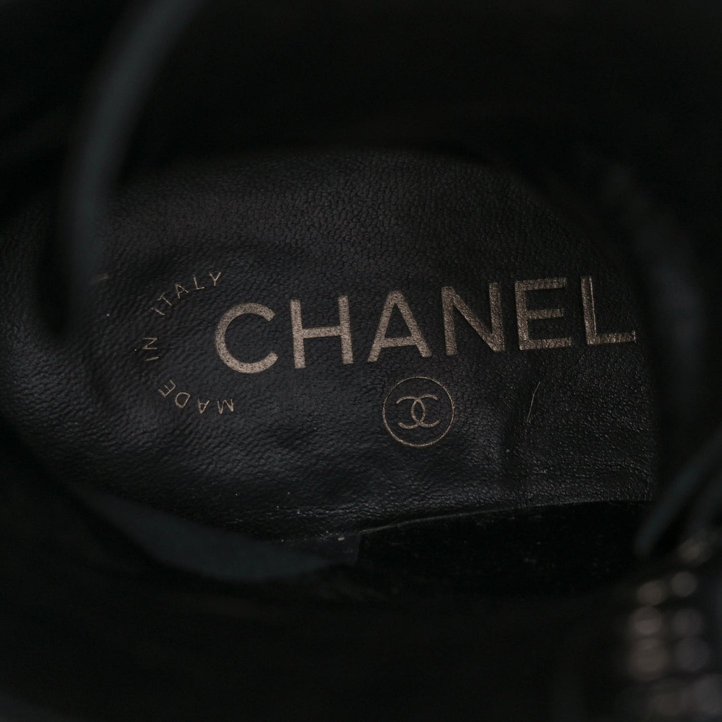 Crackled Calfskin Velvet Pearl Combat Ankle Boots 38 Black