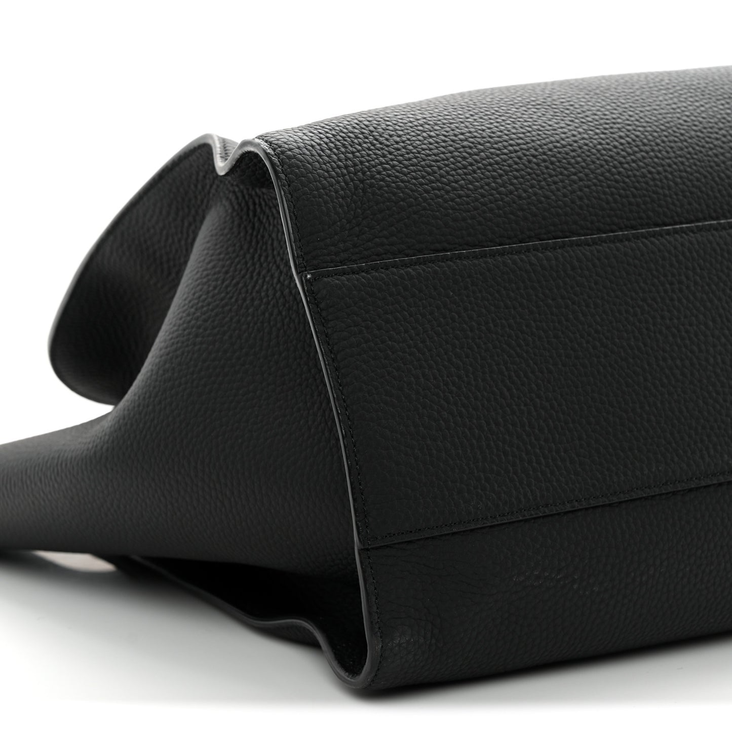 Matte Grained Calfskin Marlo 17 Black