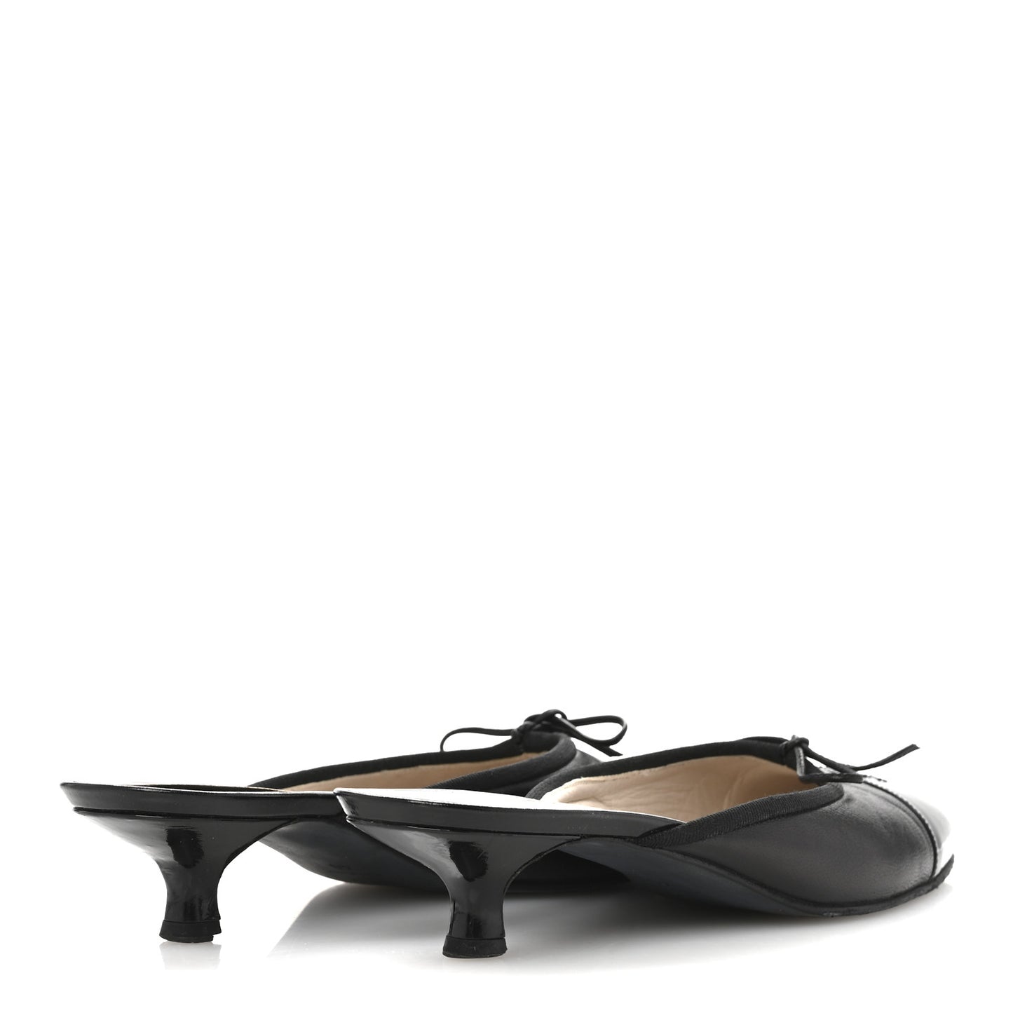 Lambskin Patent Cap Toe Bow CC Mules 40 Black
