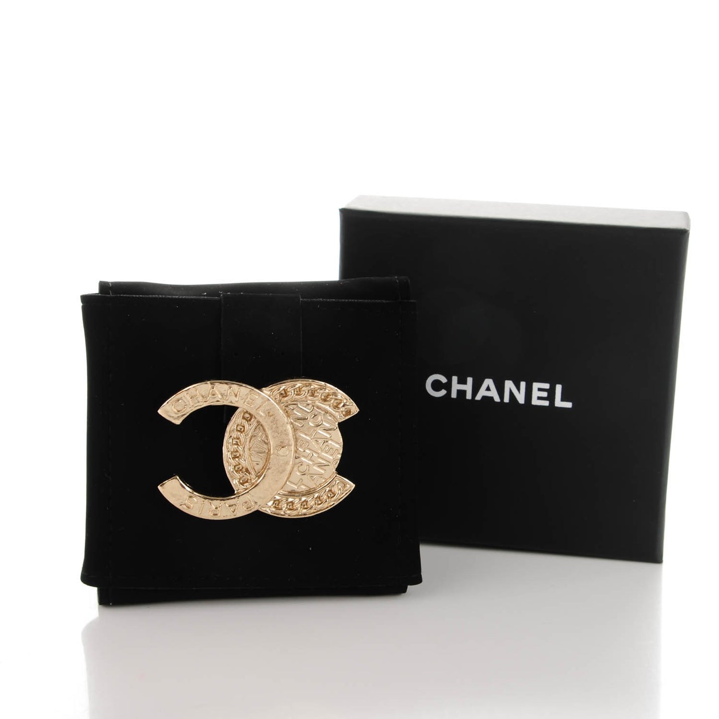 Large CC Brooch Gold