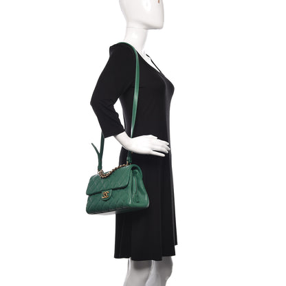 Chanel Shiny Sheepskin Quilted Small Trapezio Flap Green 2 of 9