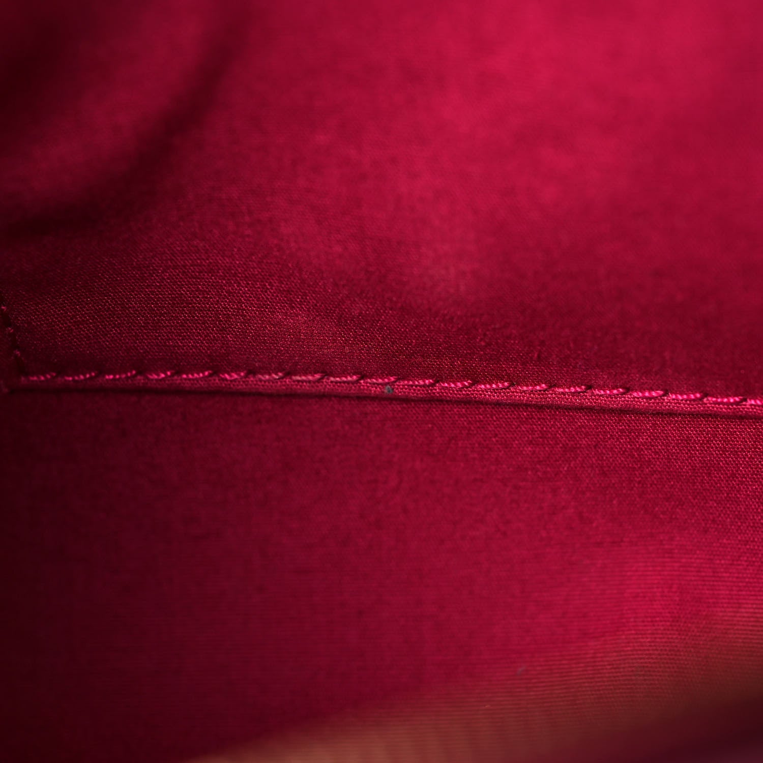 Louis Vuitton Vernis Santa Monica Clutch Magenta 12 of 12