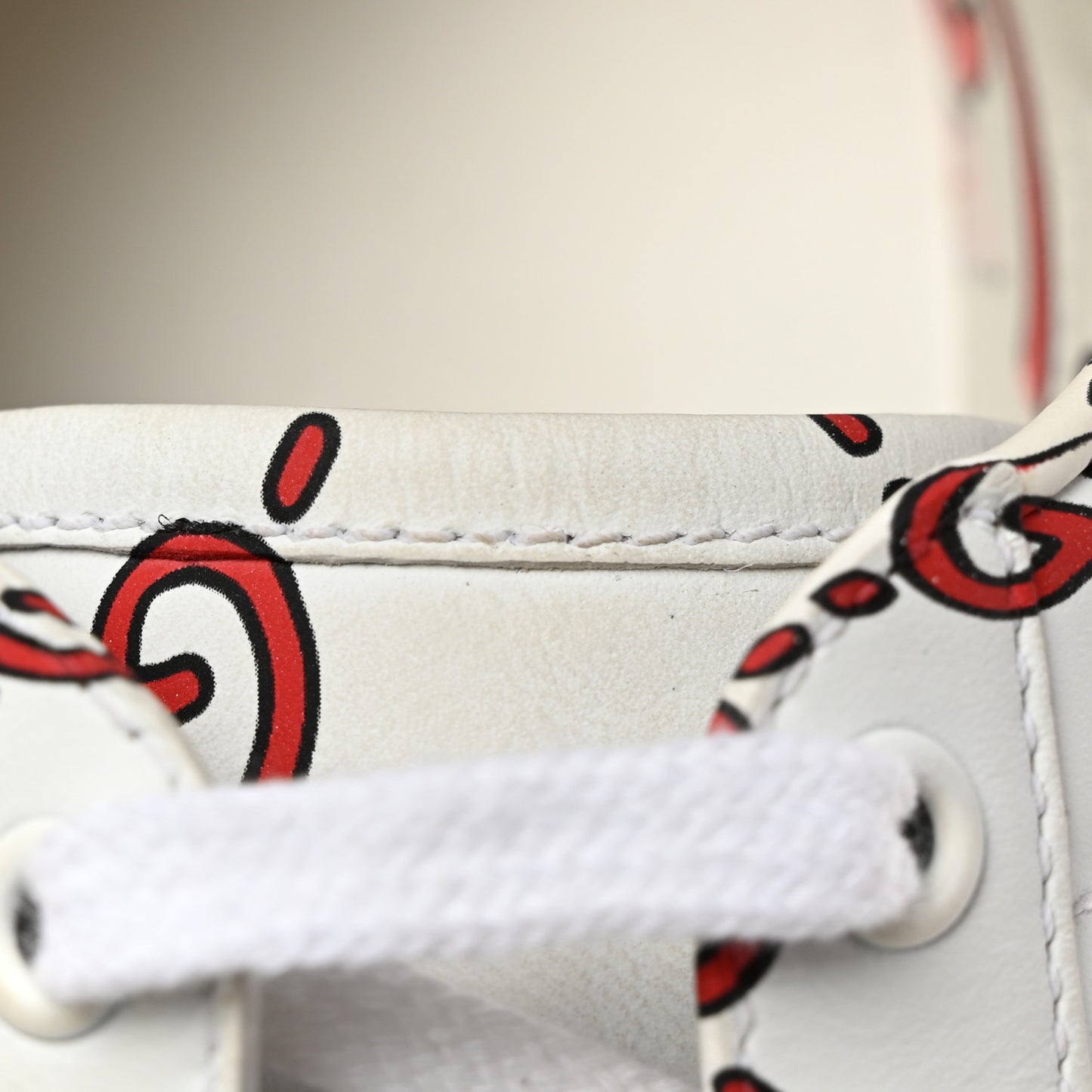 Calfskin GucciGhost Print Womens Ace Sneakers 39.5 White Hibiscus Red