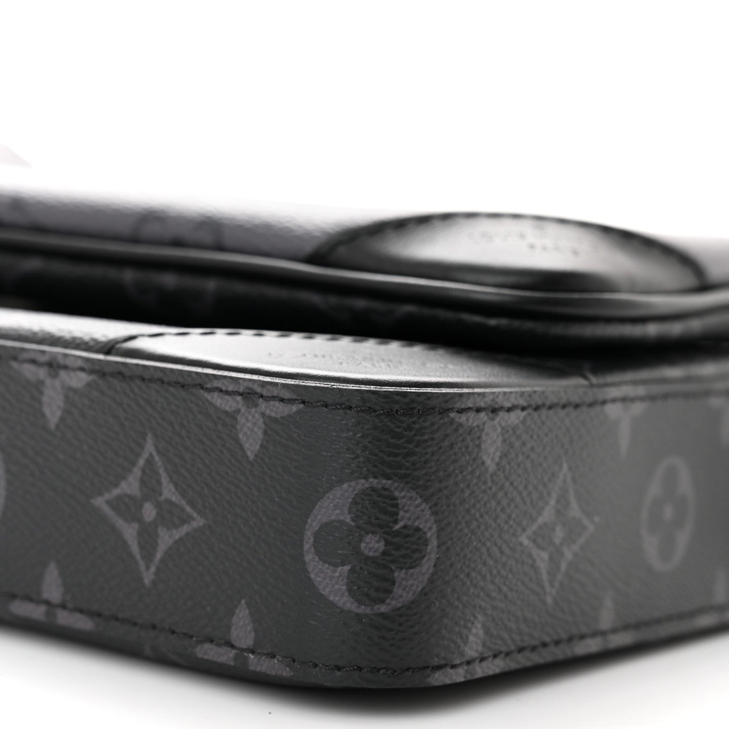 Louis Vuitton Reverse Monogram Eclipse Trio Messenger 10 of 10
