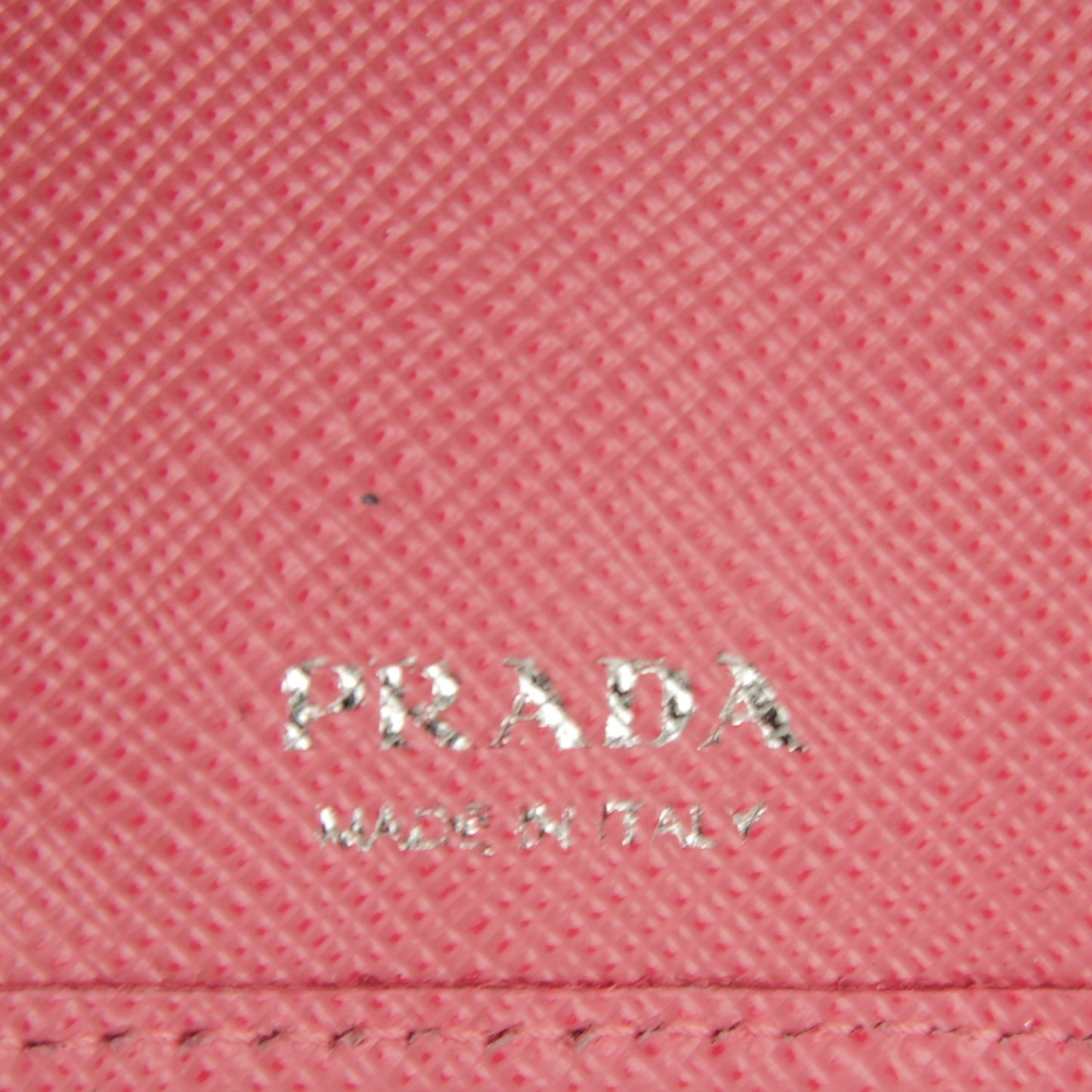 Saffiano Compact Metal Bar Flap Wallet Petalo
