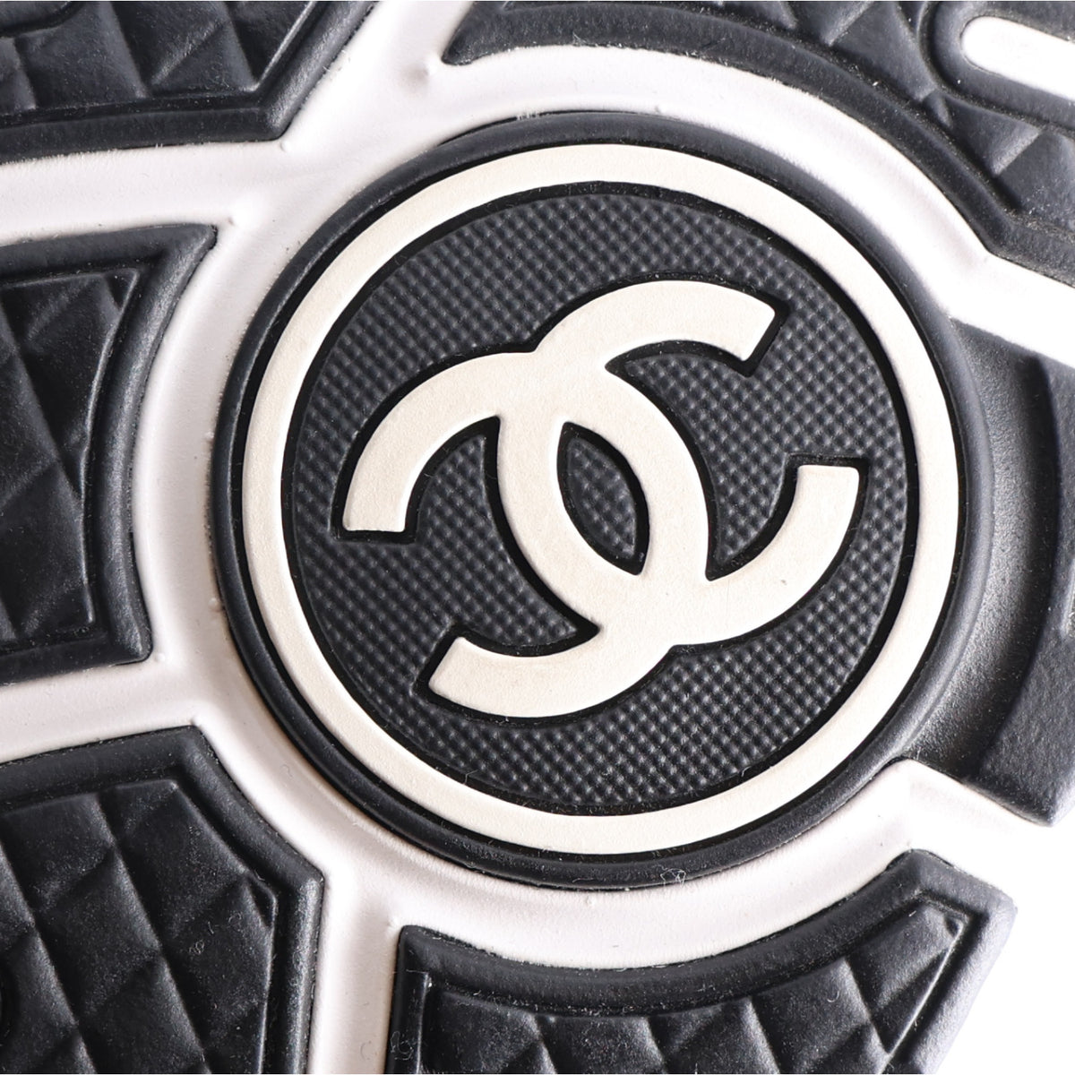 Chanel Tweed Mens CC Sneakers 41 Grey Black 8 of 10