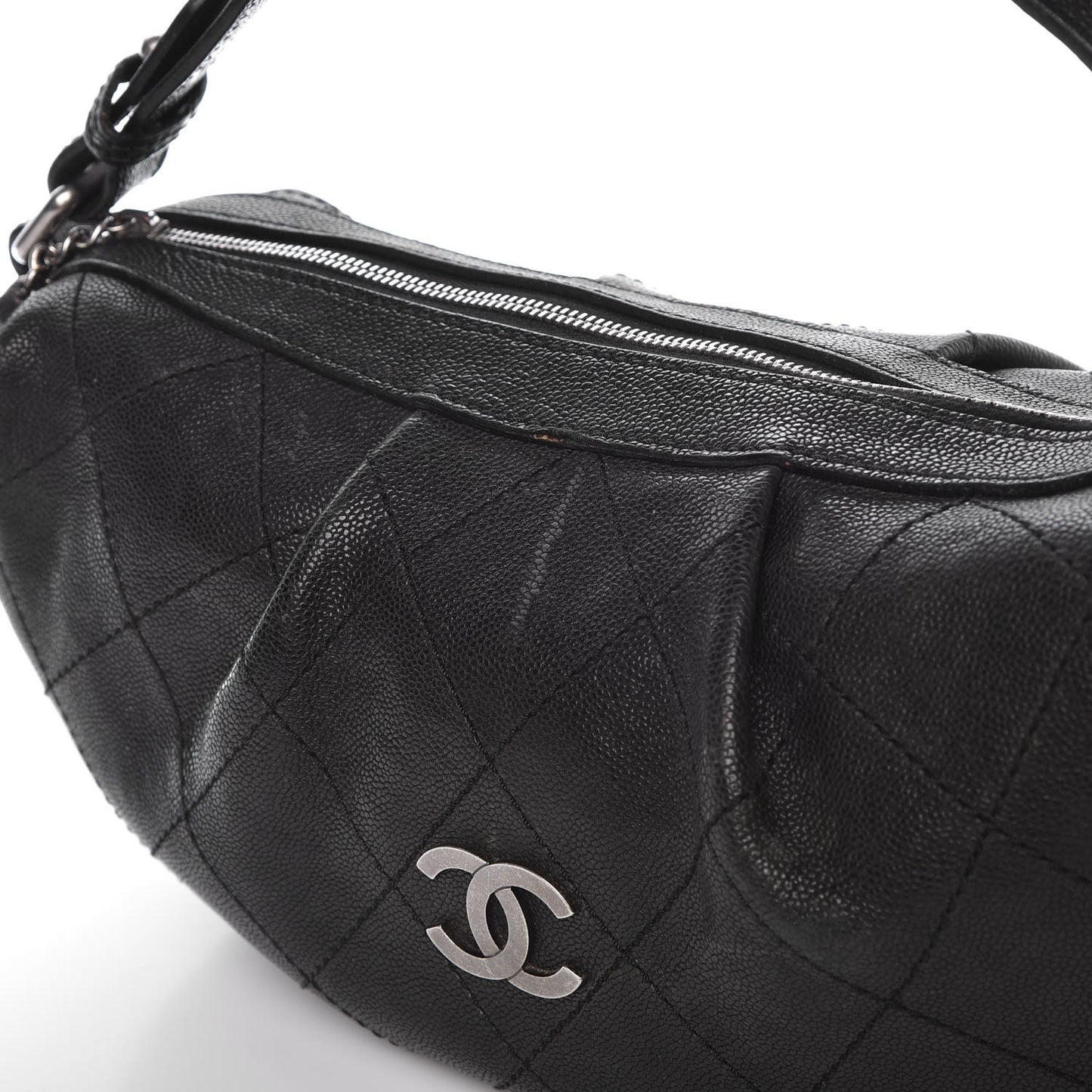 Caviar Stitched Outdoor Ligne Hobo Black