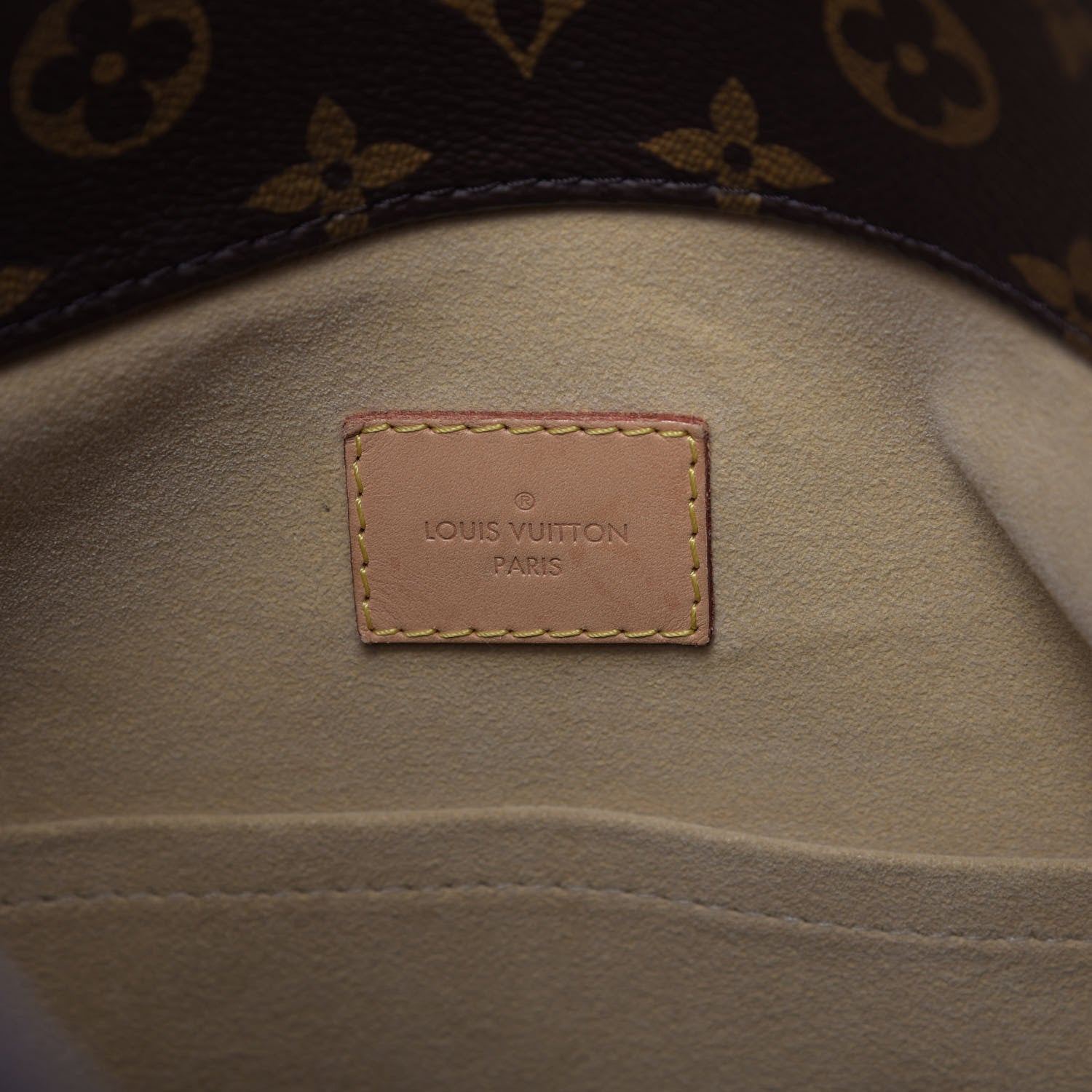 Louis Vuitton Monogram Artsy MM 8 of 9