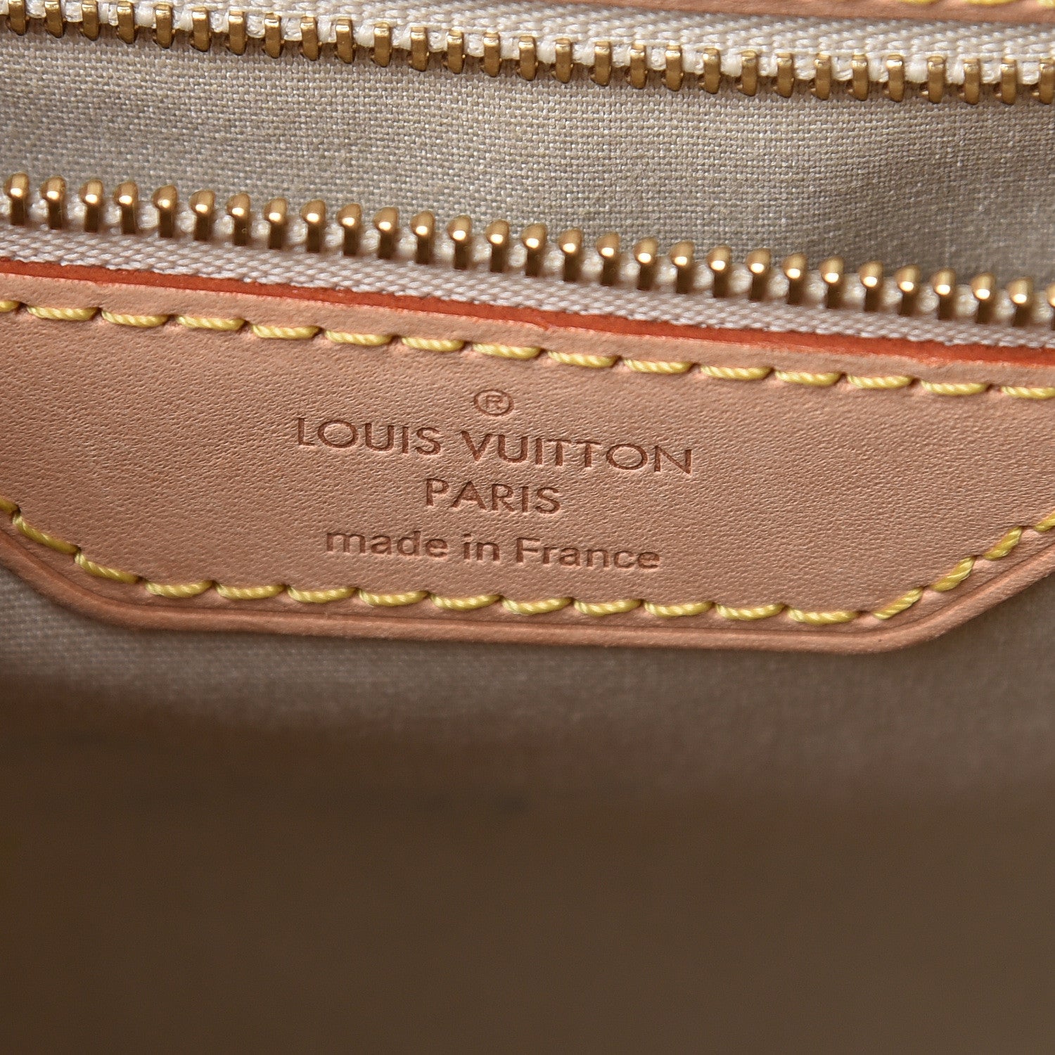 Louis Vuitton Vernis Brea MM Blanc Corail 6 of 14