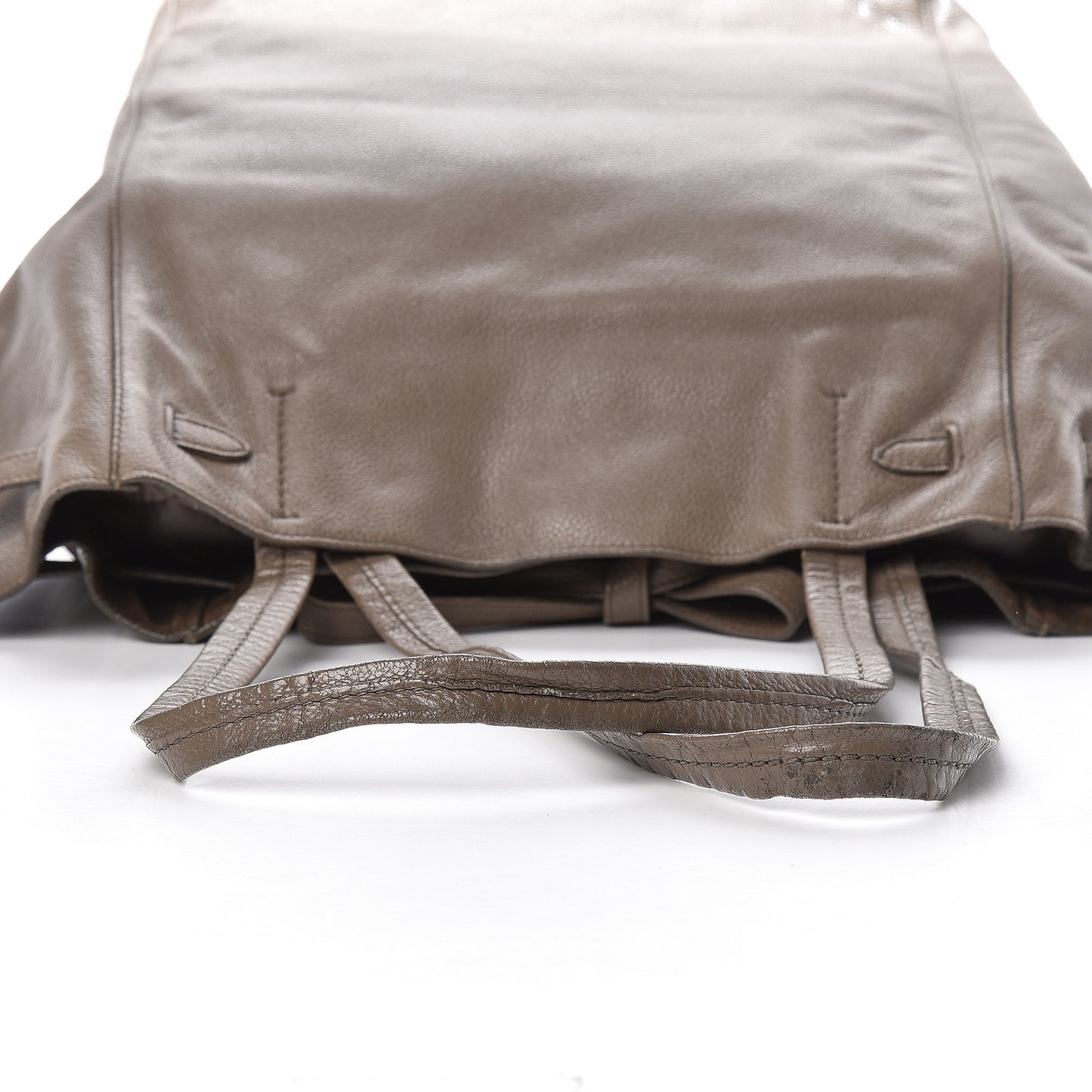 Soft Grained Calfskin Medium Belt Cabas Phantom Taupe