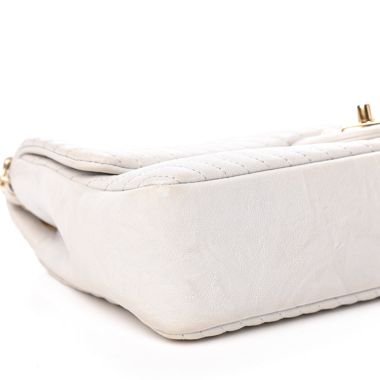 Chanel Calfskin Surpique Chevron Medium Flap White 8 of 21