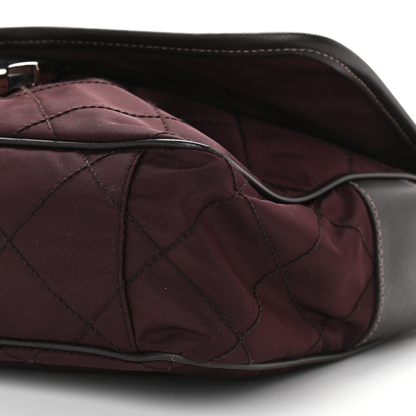 Nylon Tessuto Impuntu Quilted Messenger