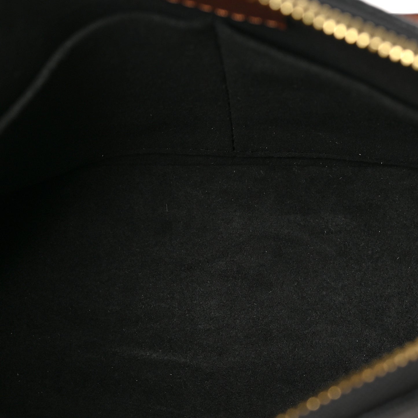 Monogram V Tote BB Black