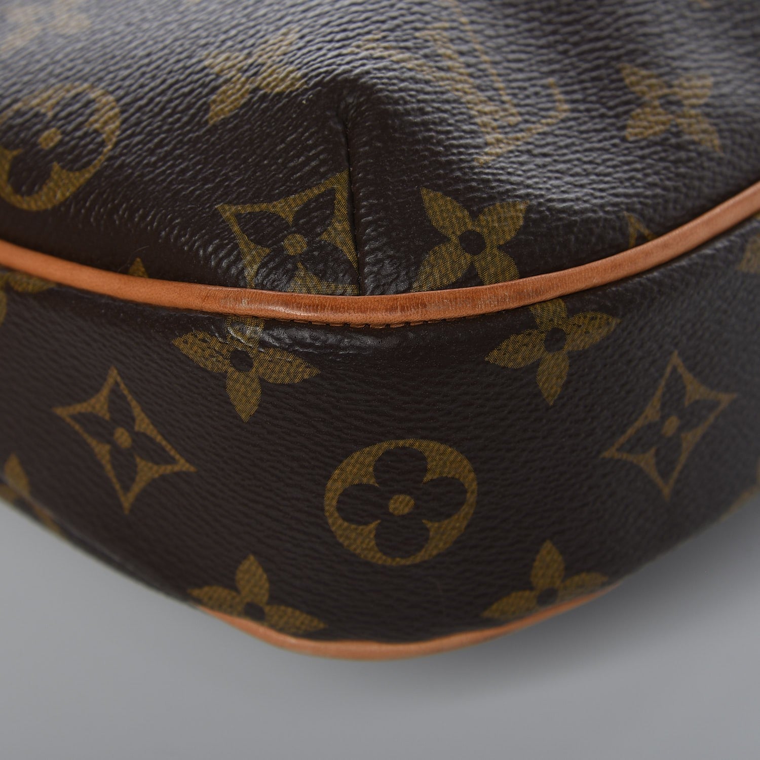 Louis Vuitton Monogram Odeon PM 11 of 16