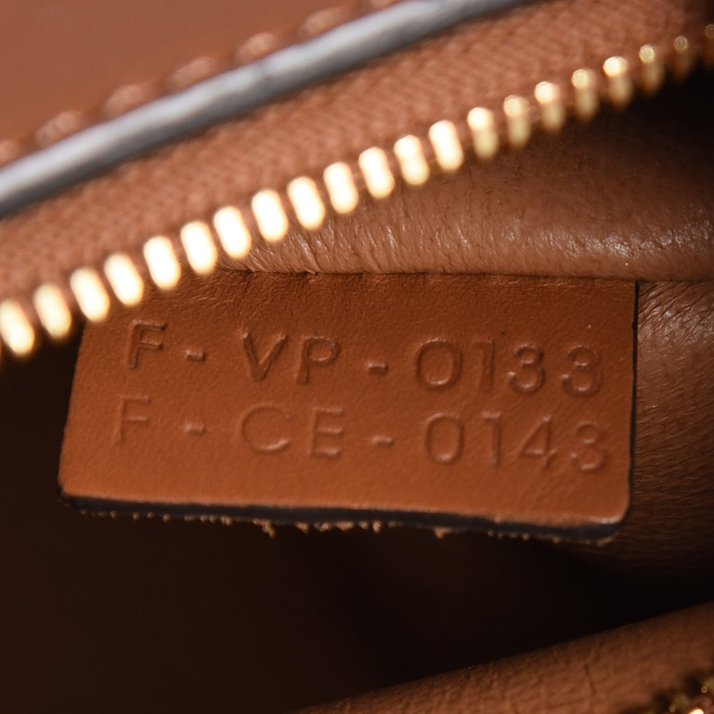 Natural Calfskin Suede Medium Trapeze Tan