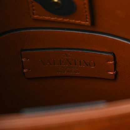 Valentino Garavani Denim Small Roman Stud The Handle Bag Light Denim Selleria 6 of 8