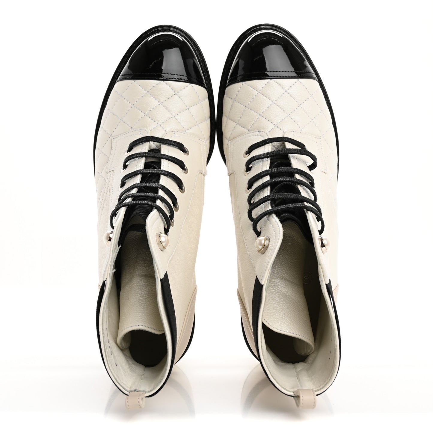 Pearly Calfskin Patent Calfskin Quilted Lace Up Boots 41 White Light Gray Black