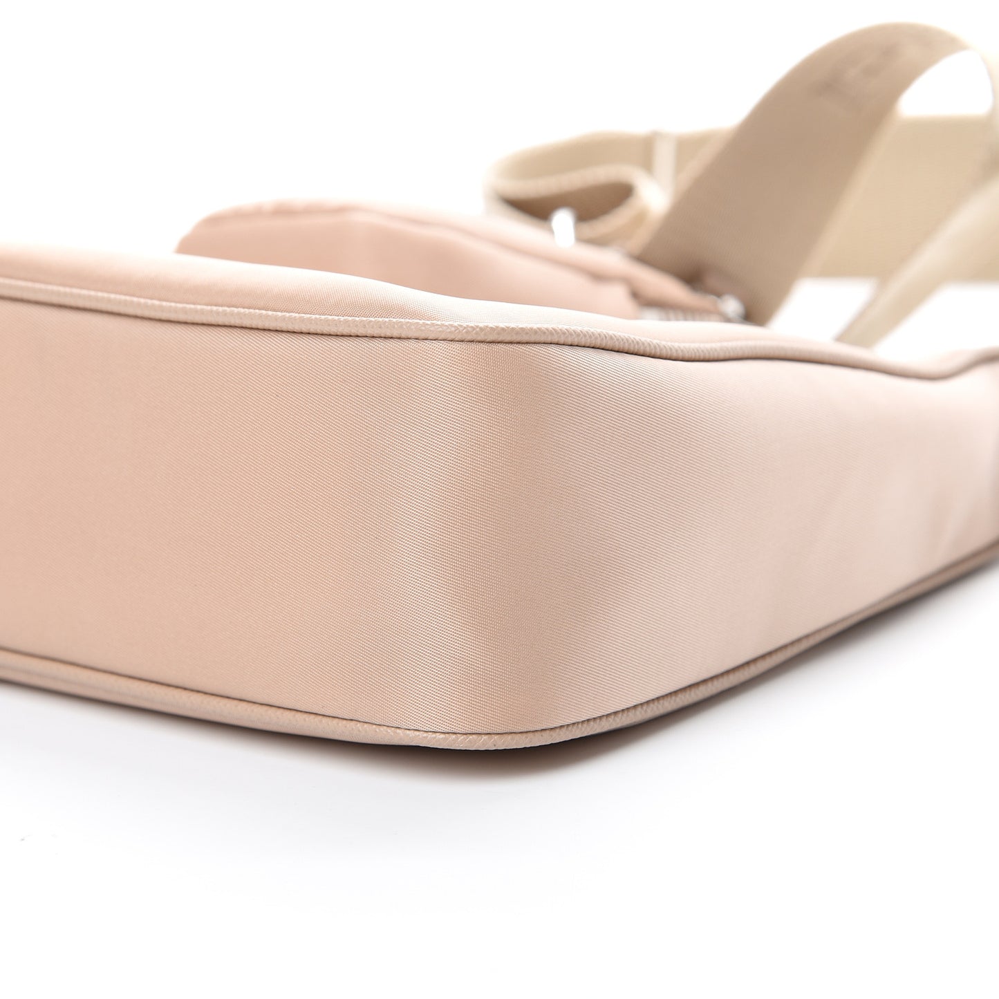 Nylon Re-Edition 2005 Shoulder Bag Cammeo
