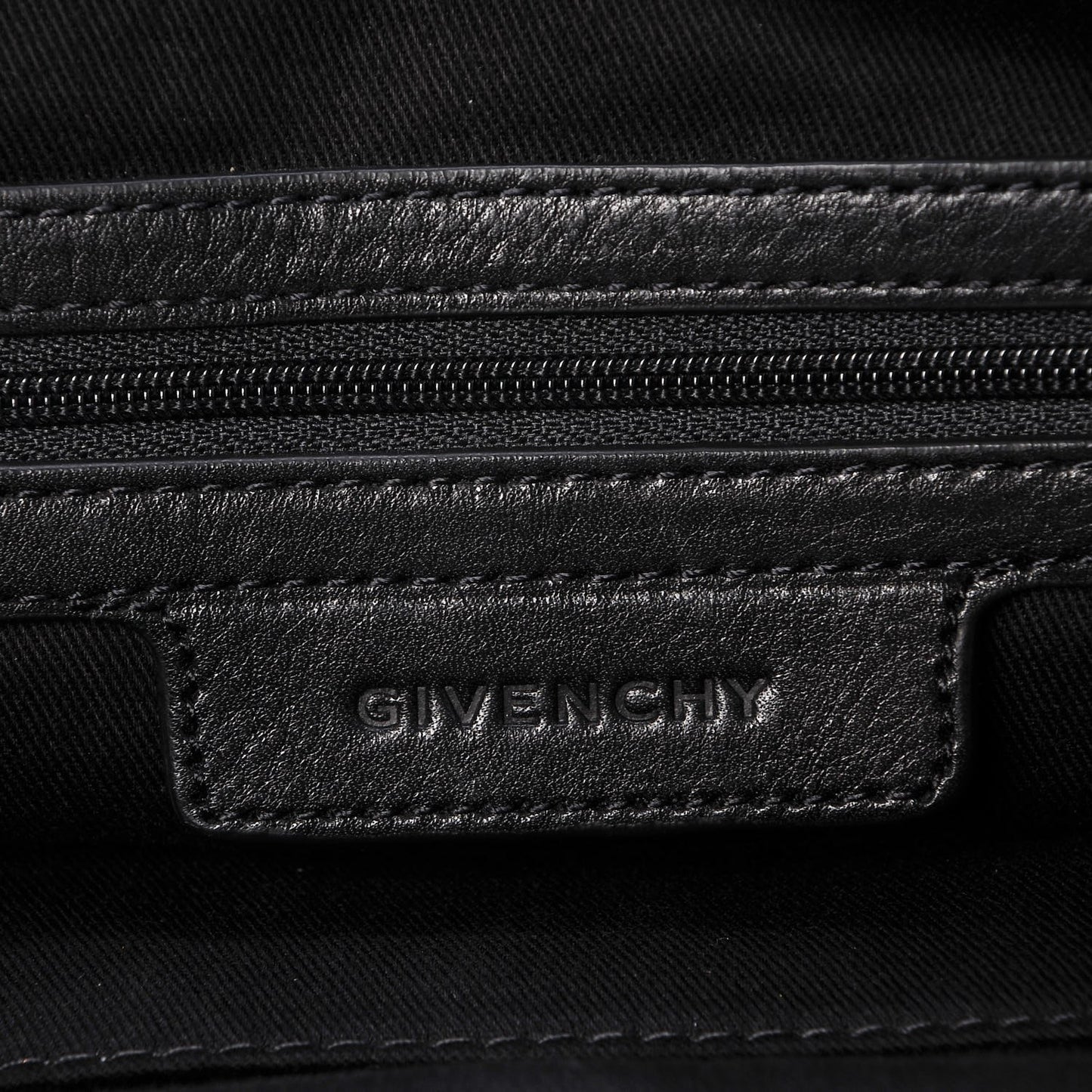 Nylon Studded Medium Nightingale Black