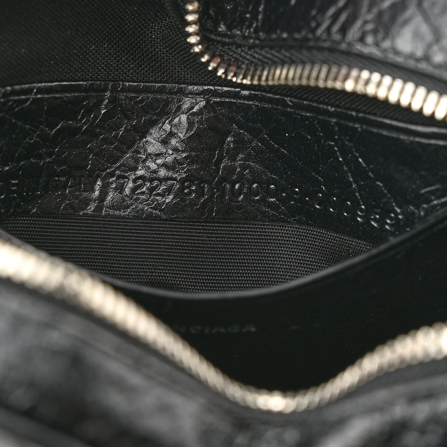 Agneau Arena Mini Le Cagole Heart Bag Black