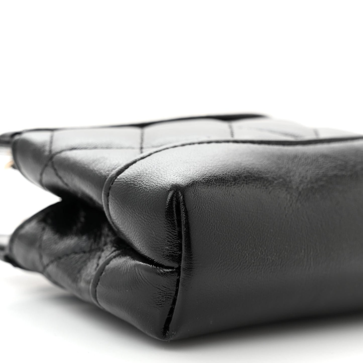 Shiny Lambskin Quilted Micro 31 Clutch With Chain Black