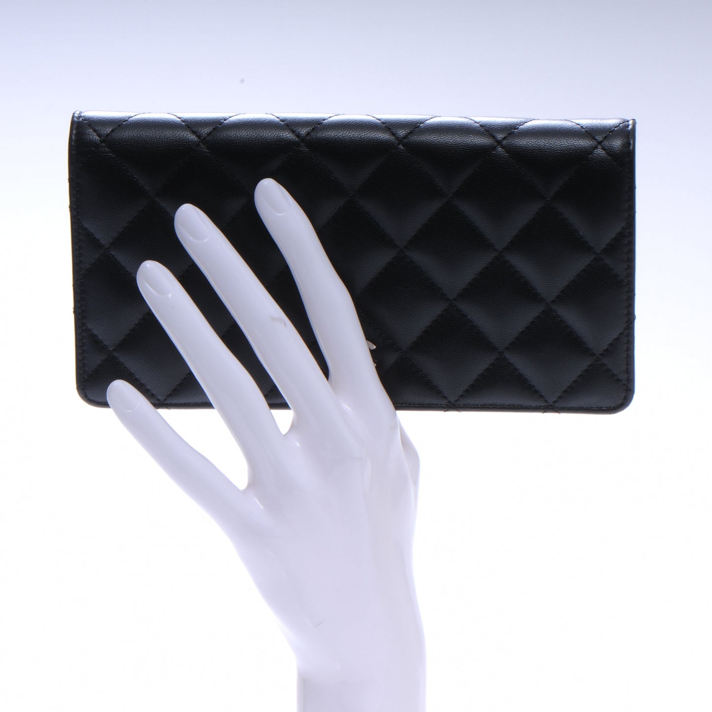 Lambskin Quilted Yen Wallet Black