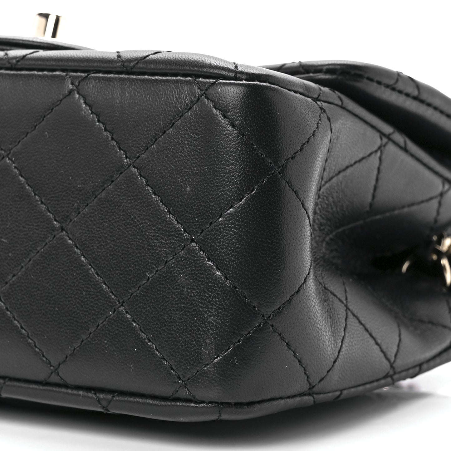 Lambskin Quilted Enamel Mini Pearl Crush Flap Black