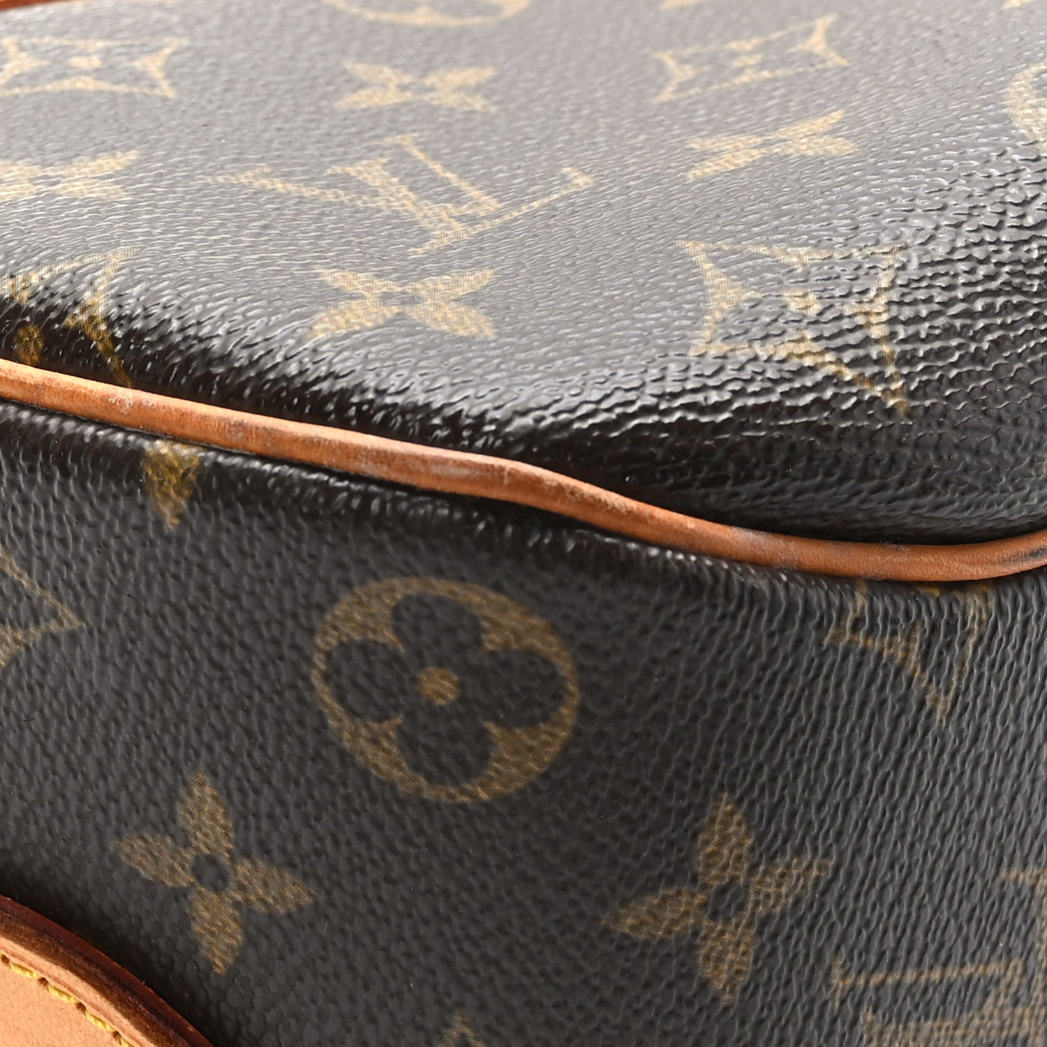 Louis Vuitton Monogram Blois 6 of 9