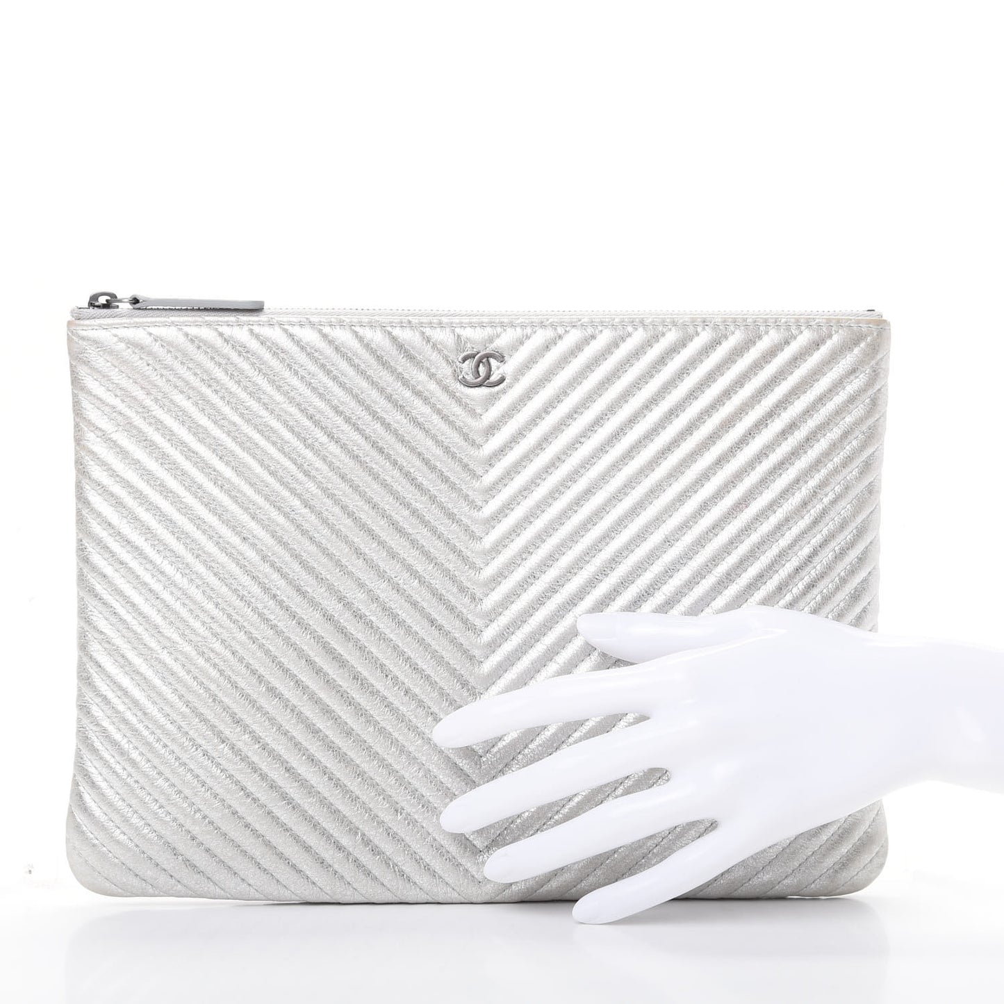 Metallic Calfskin Chevron Quilted Medium Cosmetic Case Silver