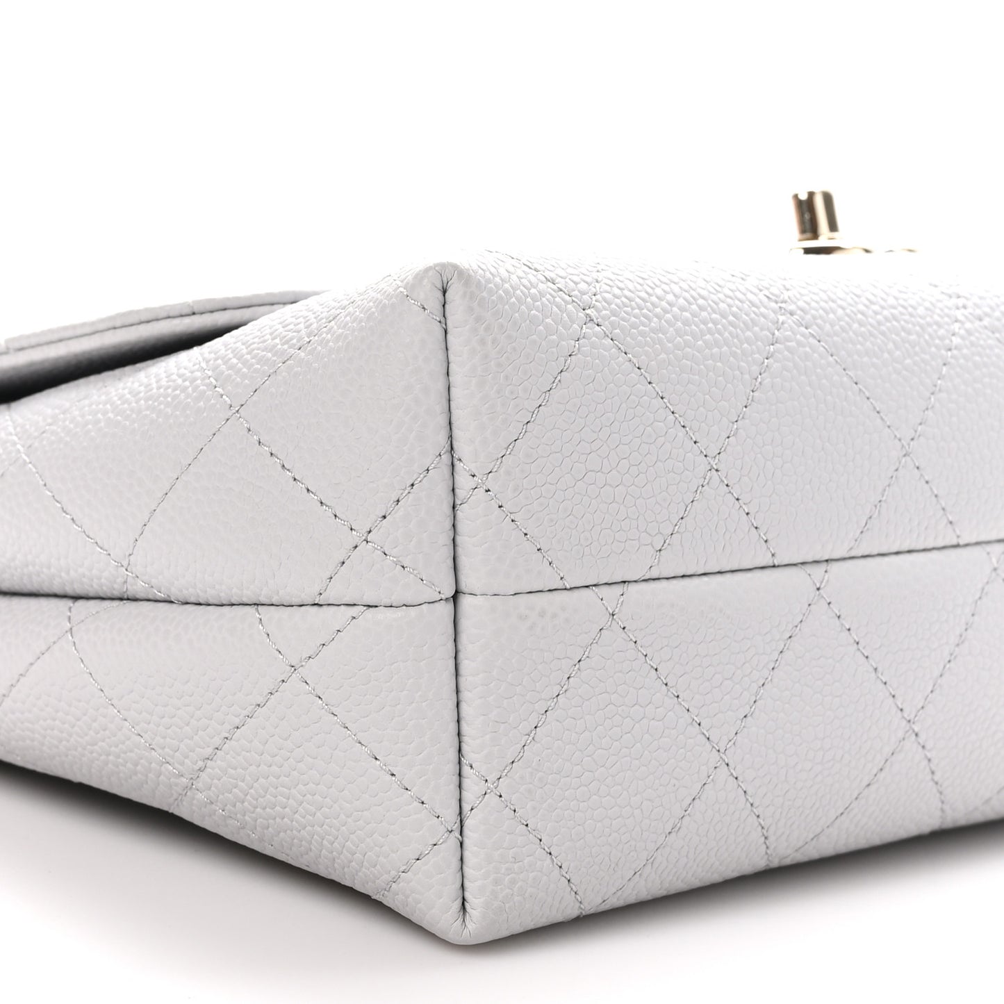 Caviar Quilted City Walk Flap Light Grey