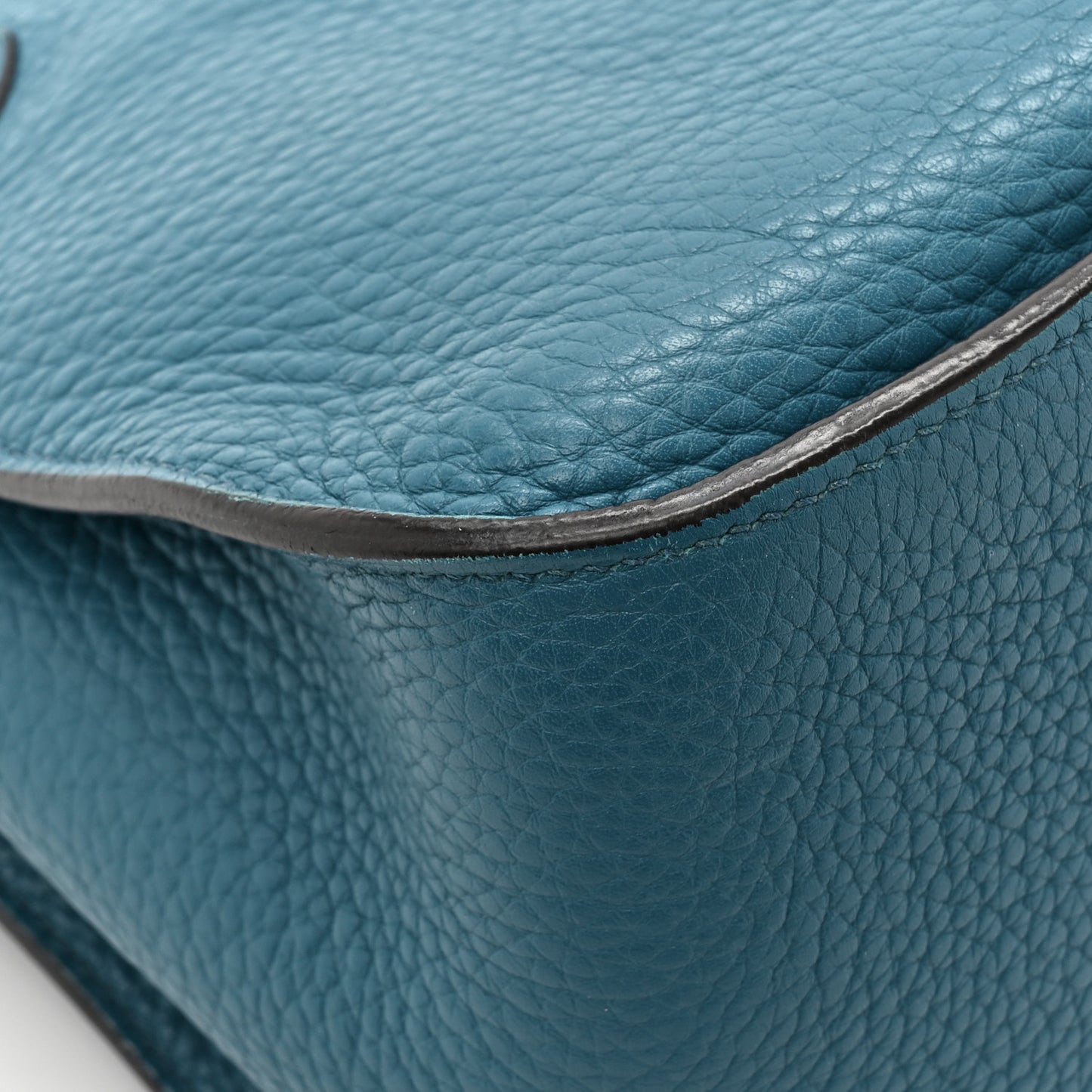Taurillon Clemence Jypsiere 31 Bleu Izmir