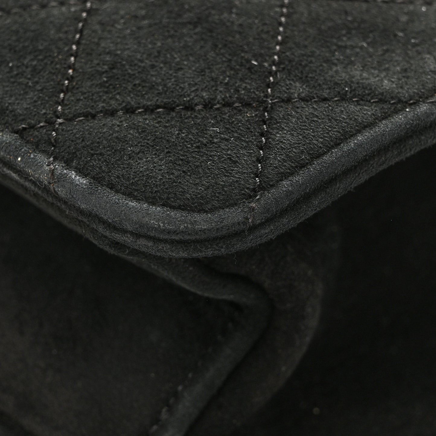 Suede Quilted Medium Single Flap Black