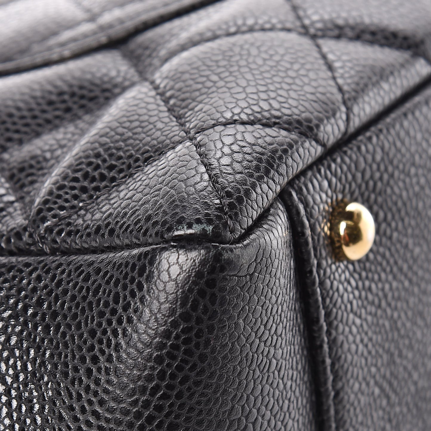 Caviar Quilted XL Grand Shopping Tote GST Black