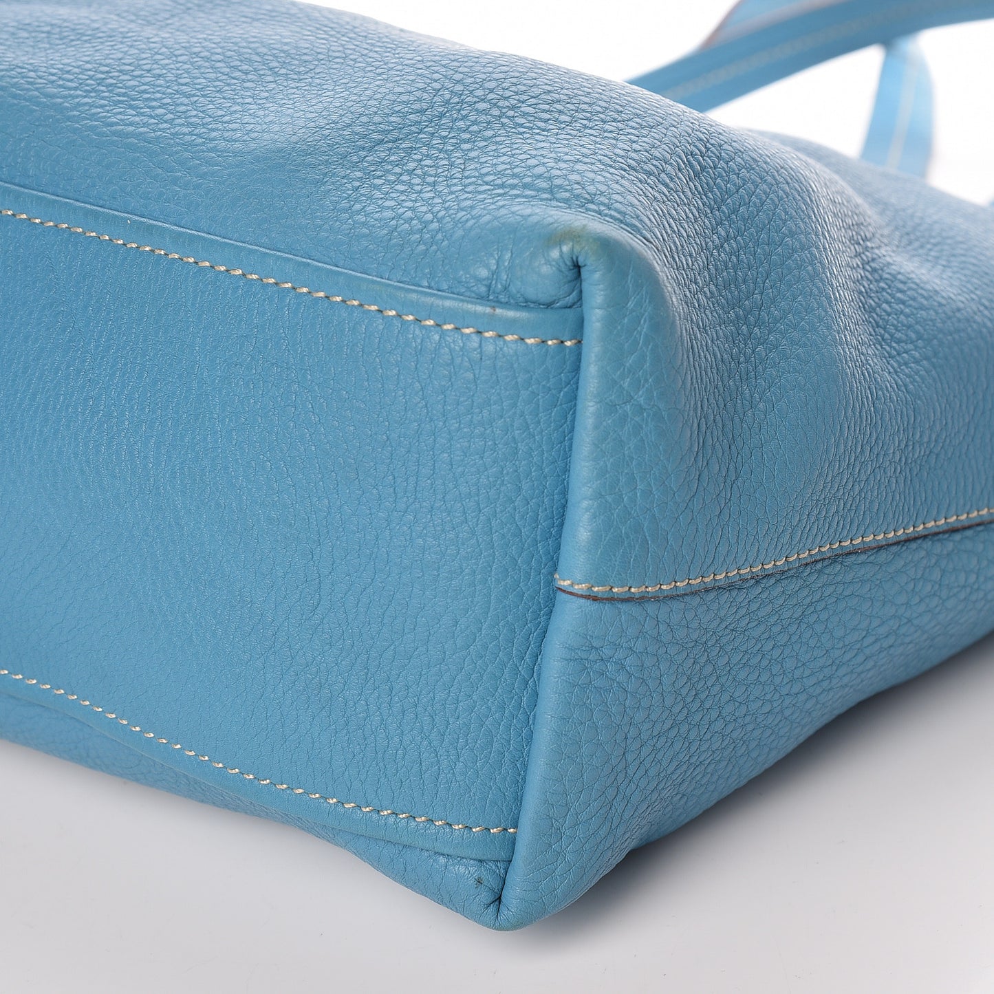 Vitello Daino Shopping Tote Voyage