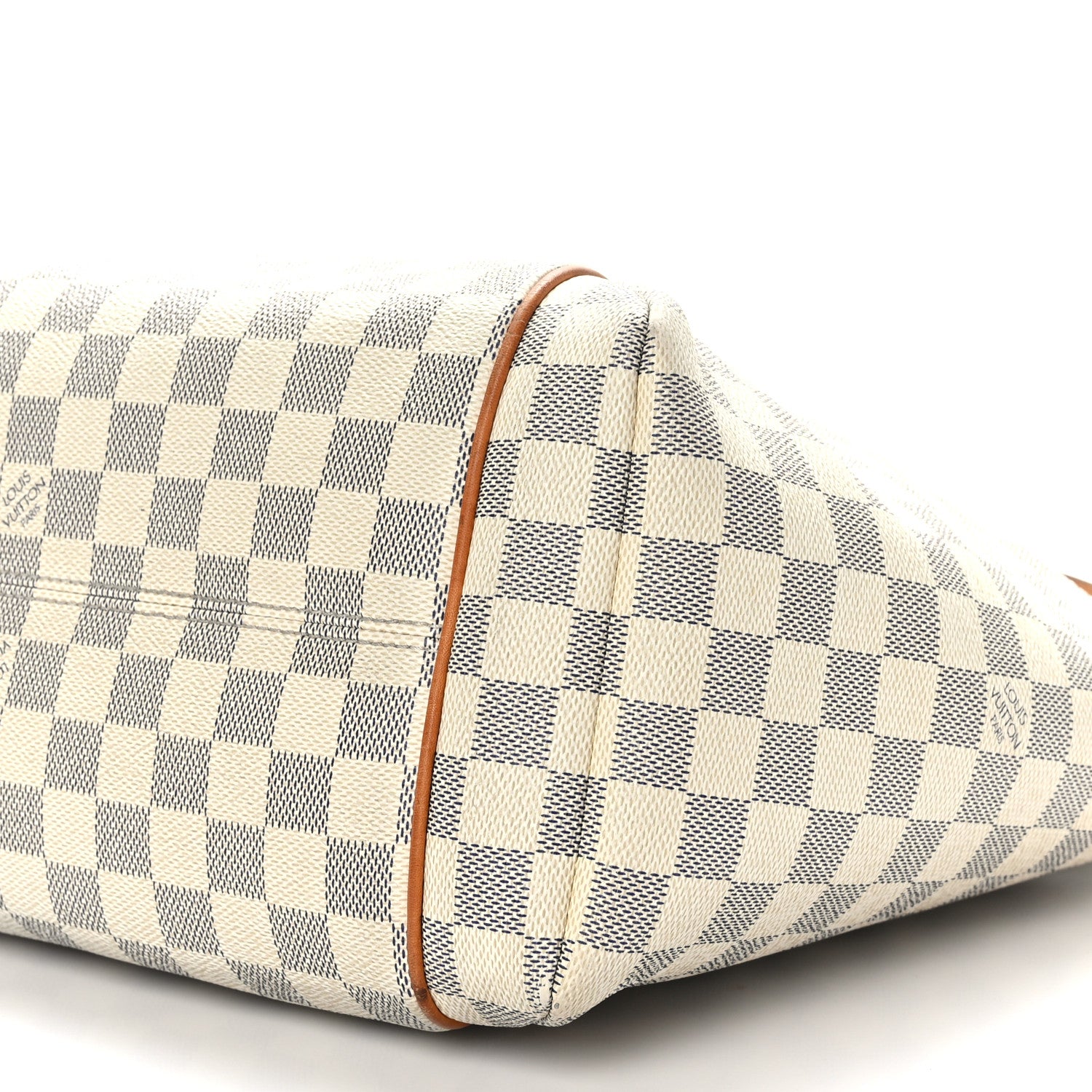 Louis Vuitton Damier Azur Totally MM 8 of 8