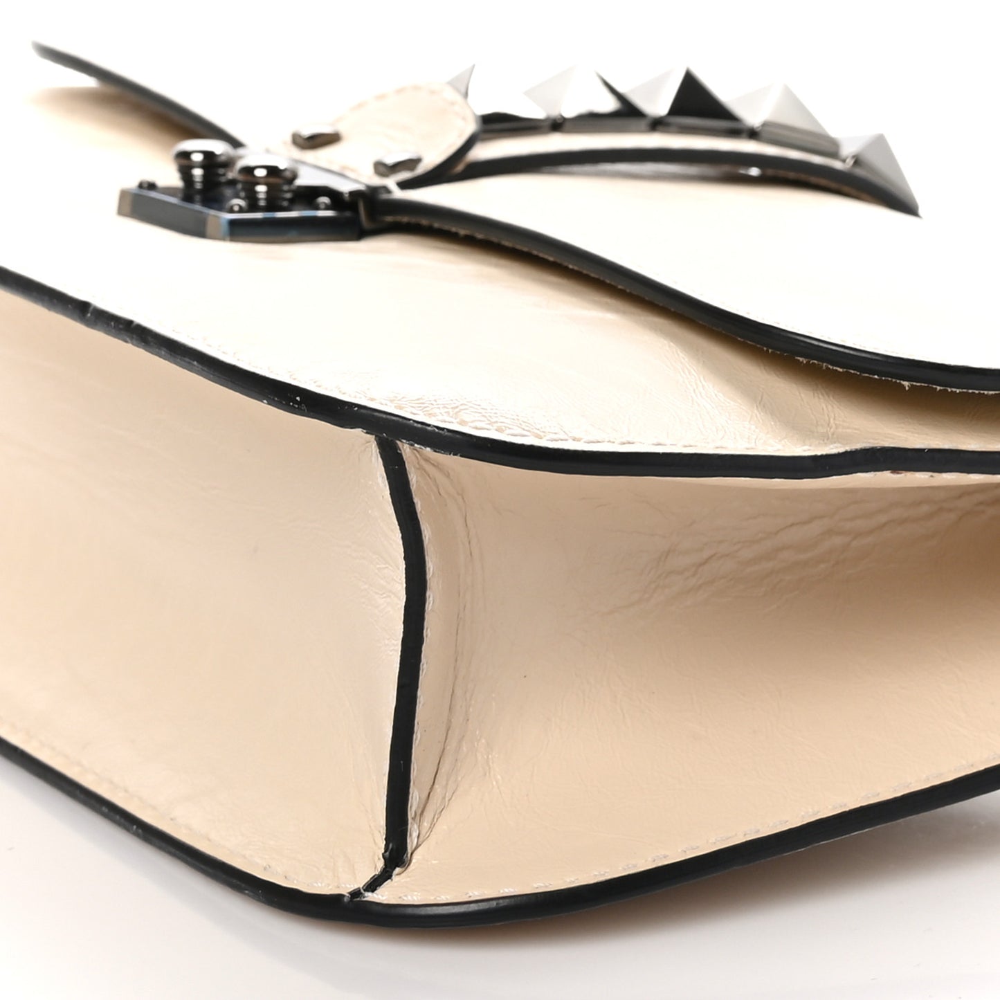 Craquele Calfskin Medium Glam Lock Rockstud Flap Light Ivory
