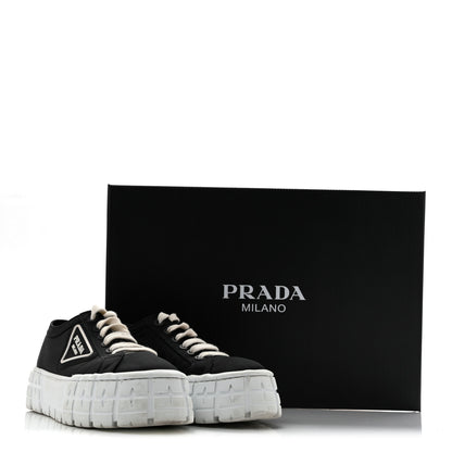 Prada Re-Nylon Gabardine Triangle Logo Double Wheel 50mm Sneakers 38.5 Black 11 of 11