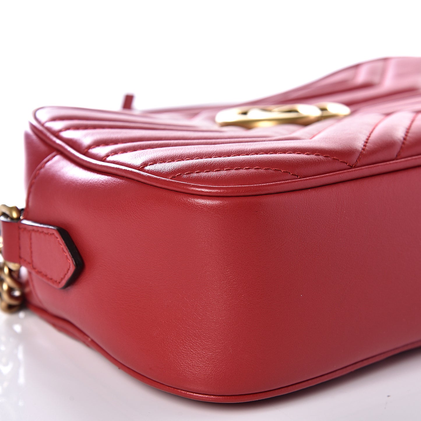 Calfskin Matelasse Small GG Marmont Chain Shoulder Bag Hibiscus Red