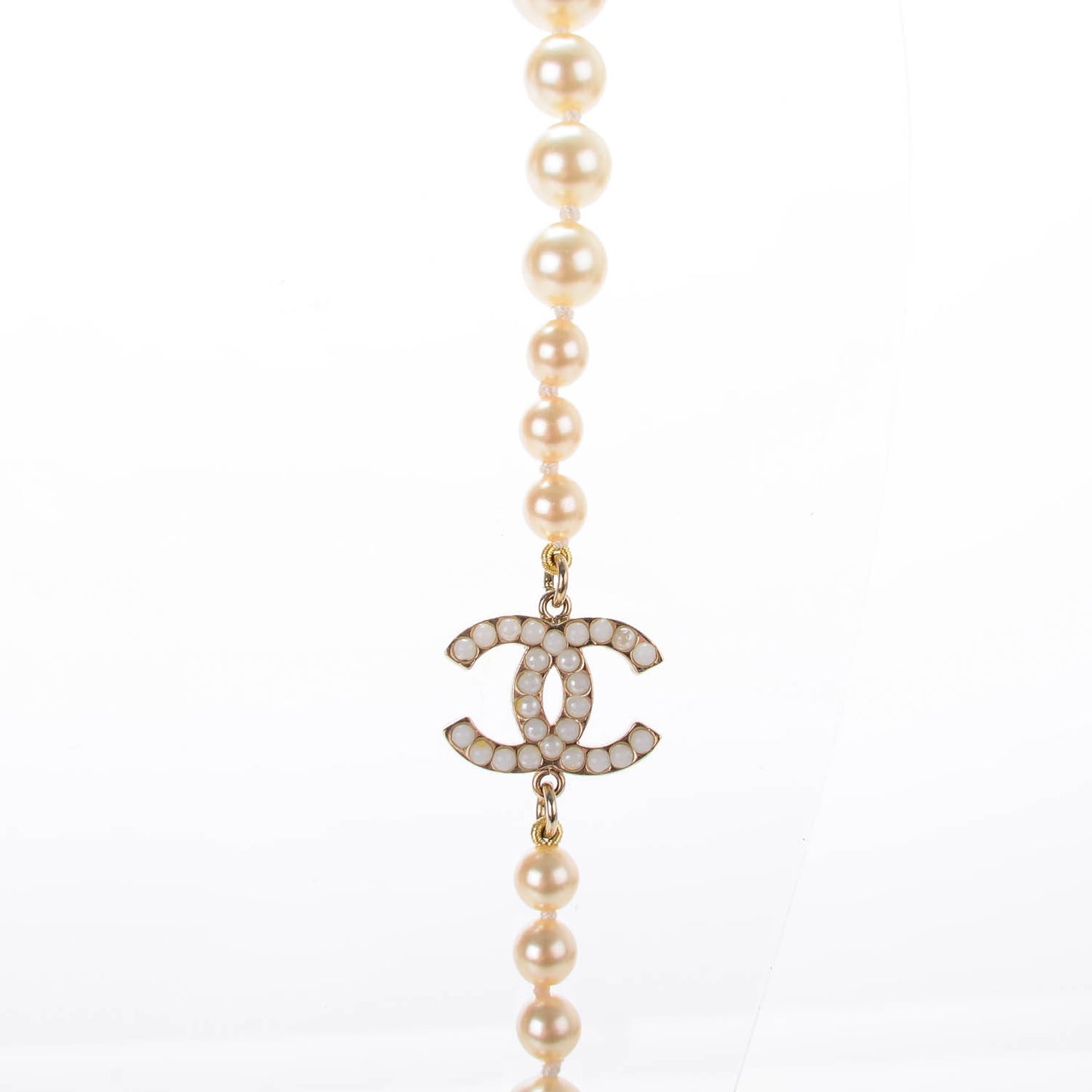 Graduated Pearl CC Long Necklace Gold