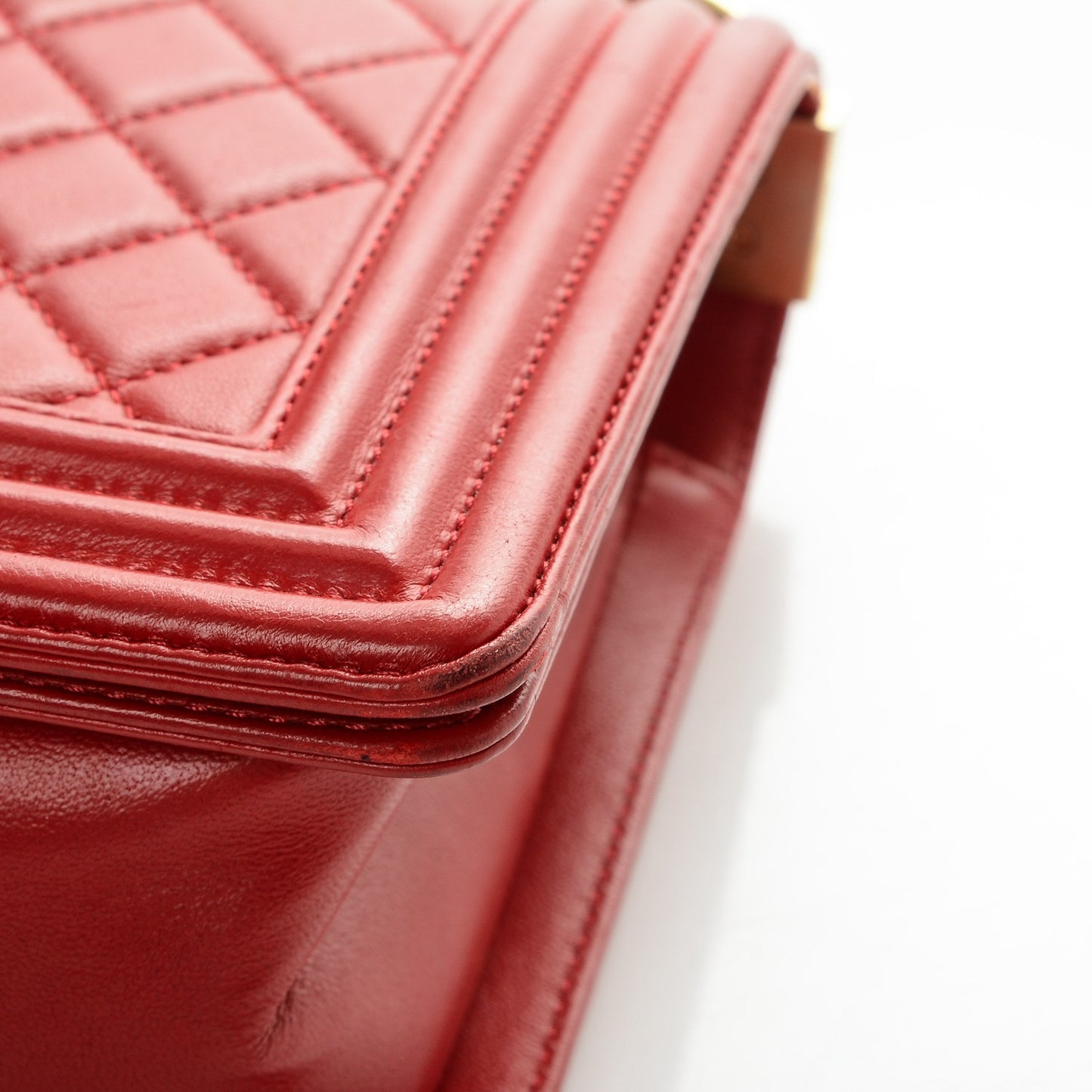 Lambskin Quilted Medium Boy Flap Red