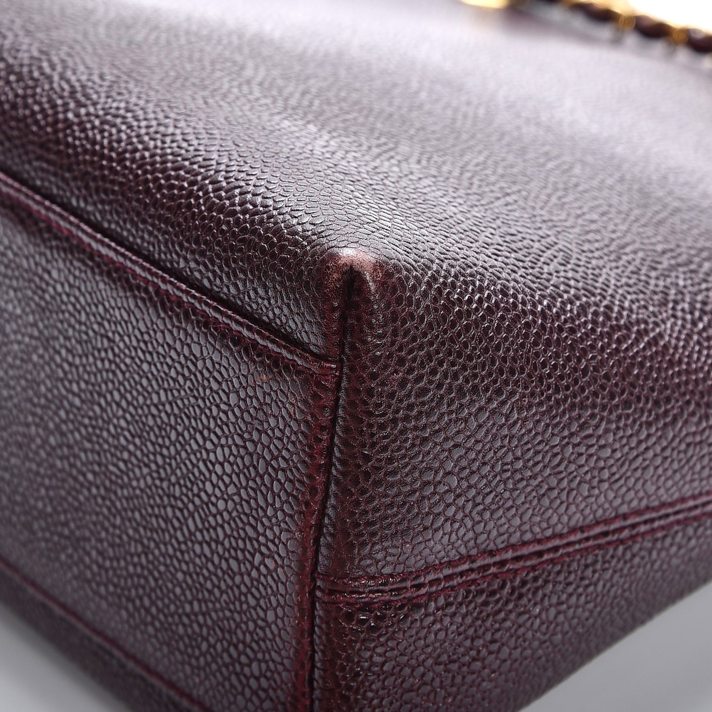 Caviar Shoulder Bag Bordeaux