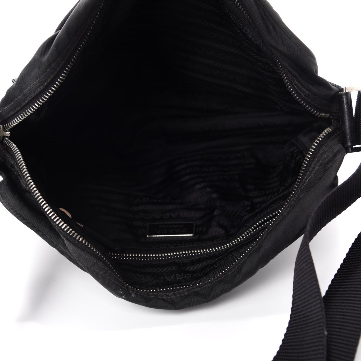 Nylon Tessuto Messenger Bag Black