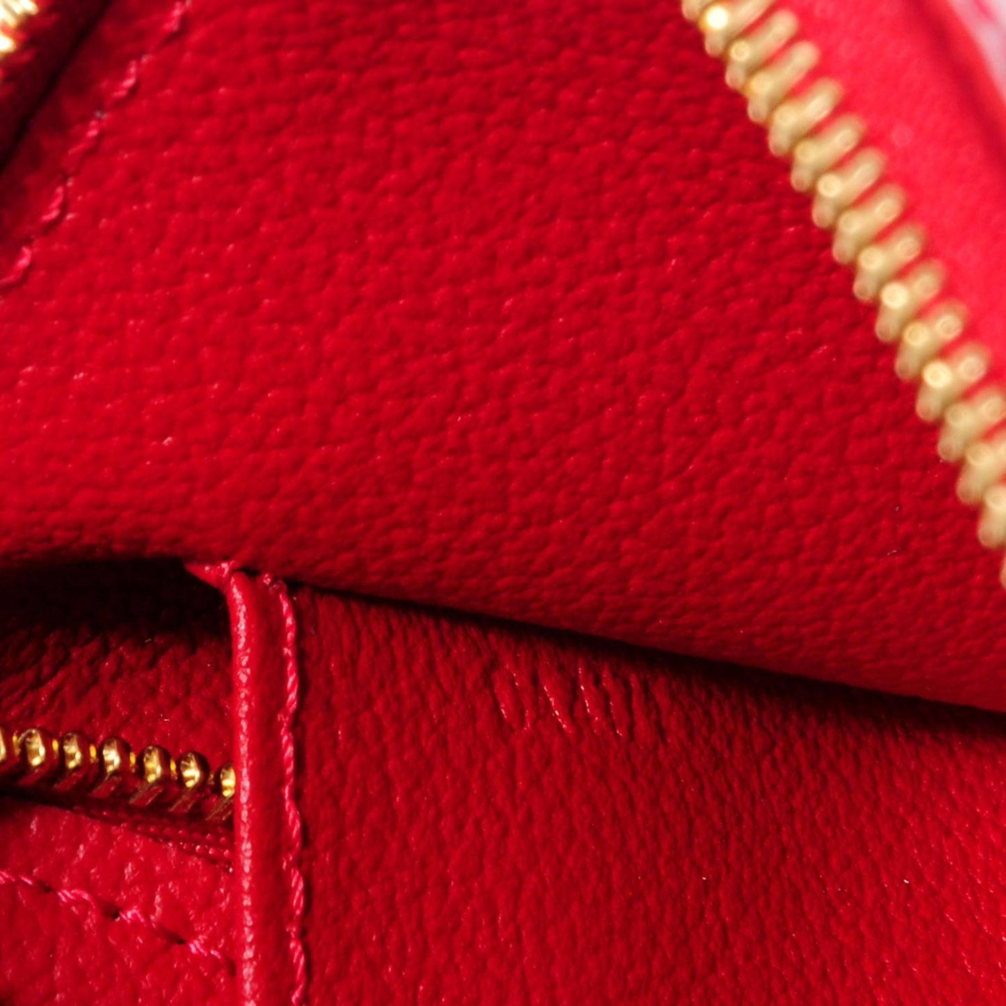 Vernis Rayures Cosmetic Pouch Pomme D'Amour