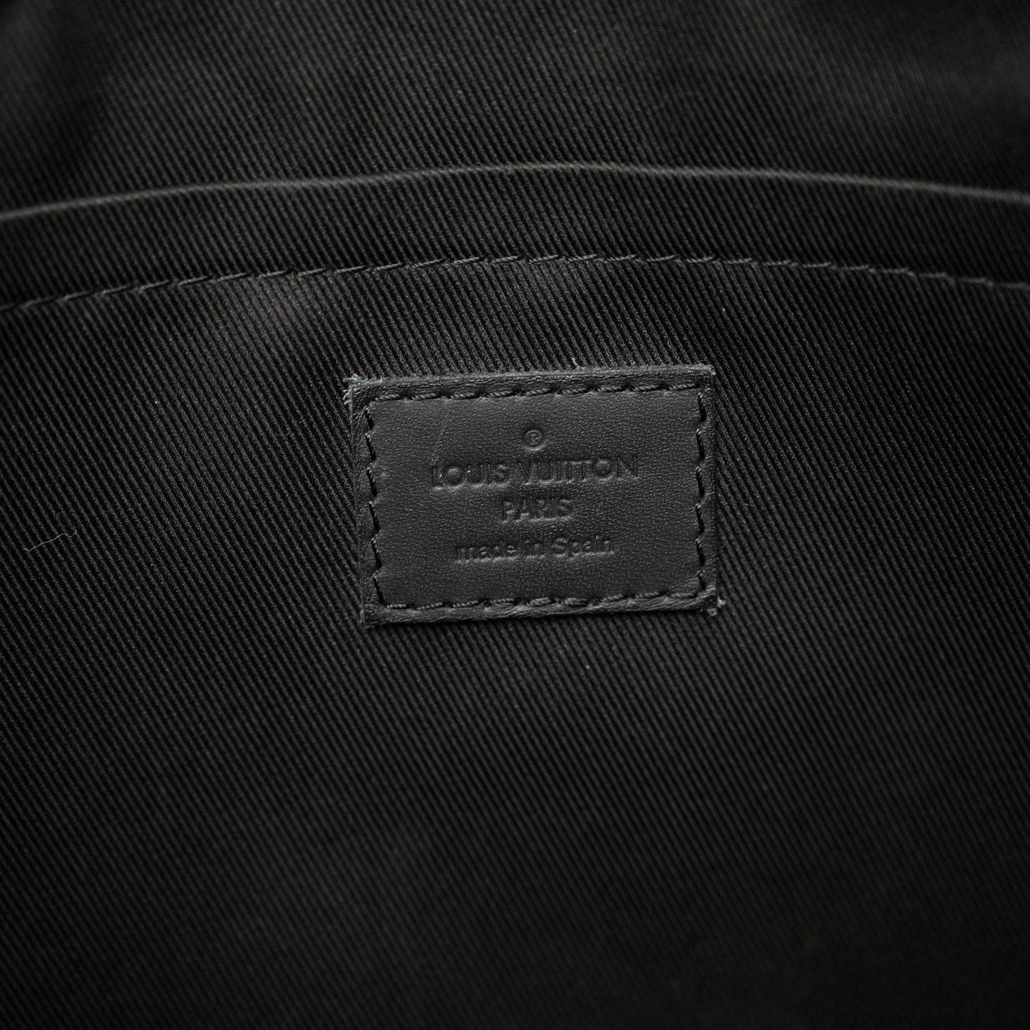 Calfskin Monogram Shadow Discovery Pochette Black