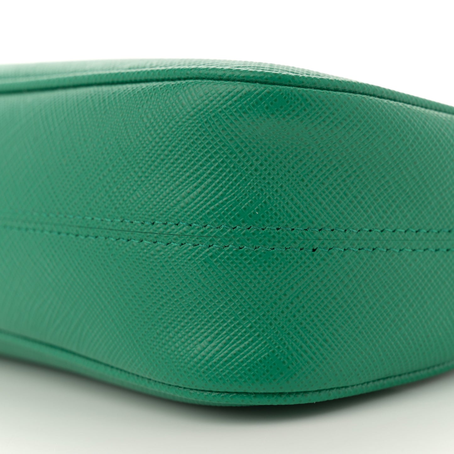 Saffiano Lux Re-Edition 2005 Shoulder Bag Mango