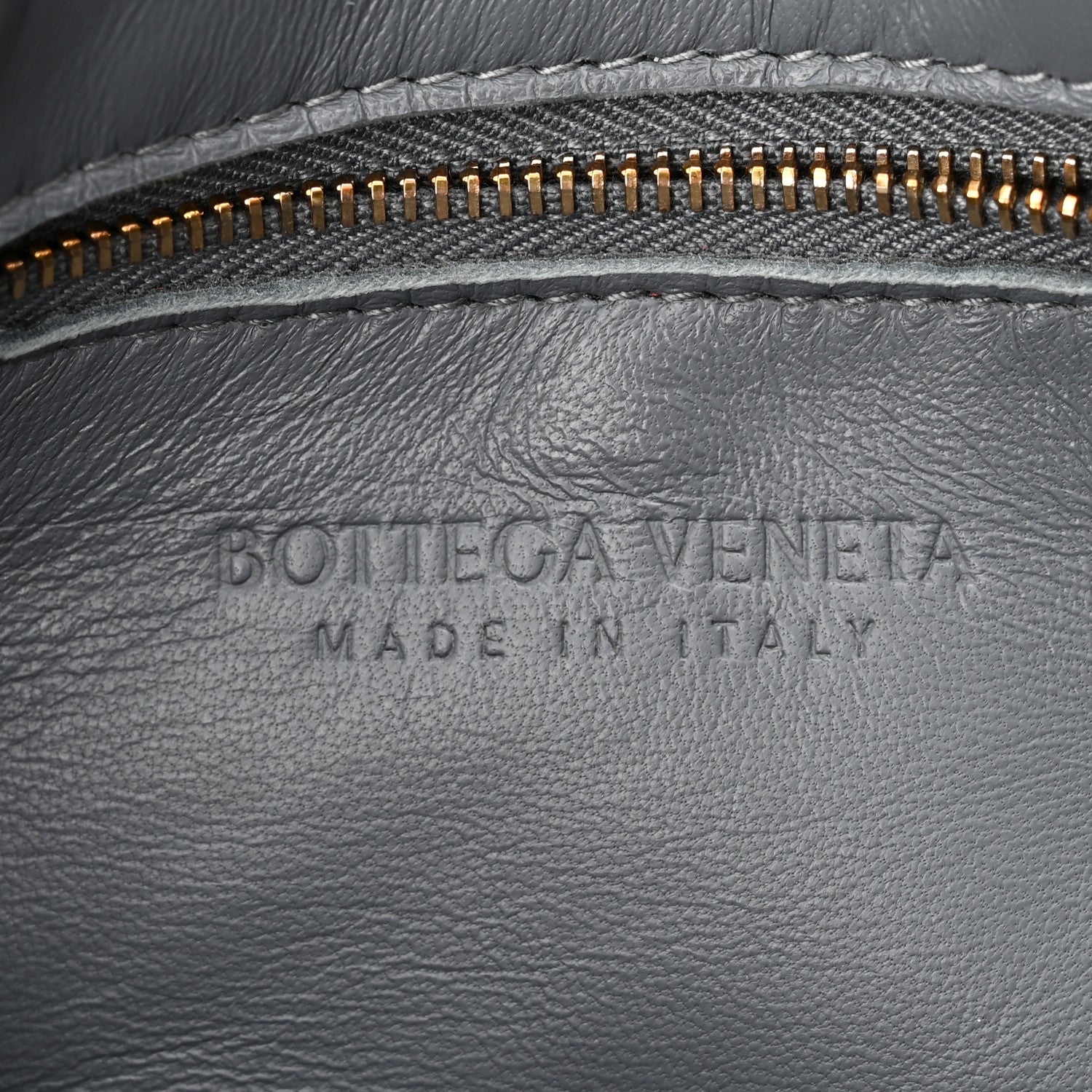 Bottega Veneta Grained Calfskin Maxi Intrecciato Cassette Crossbody Bag Thunder 5 of 9