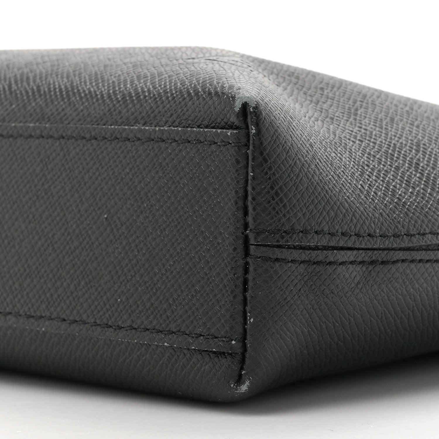 Louis Vuitton Taiga Anton Soft Briefcase Black 9 of 18