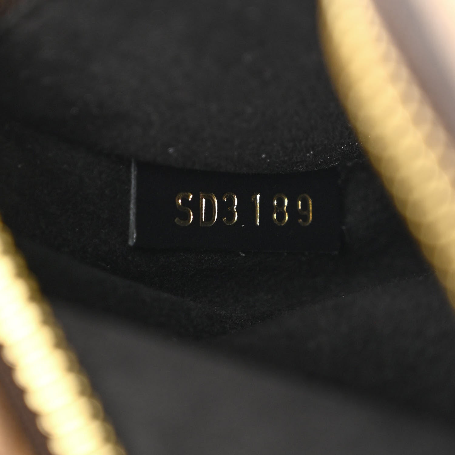 Louis Vuitton Reverse Monogram Pochette Metis 8 of 13